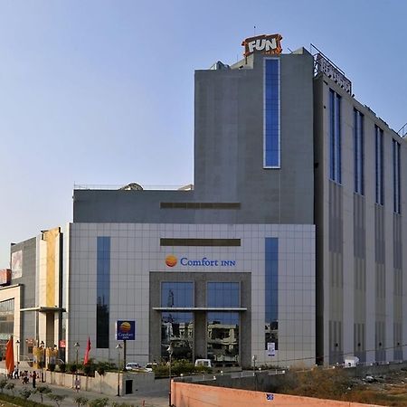 Comfort Inn Tulip Heights バティンダ エクステリア 写真