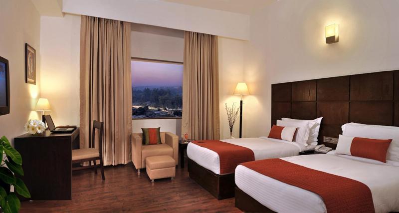 Comfort Inn Tulip Heights バティンダ エクステリア 写真