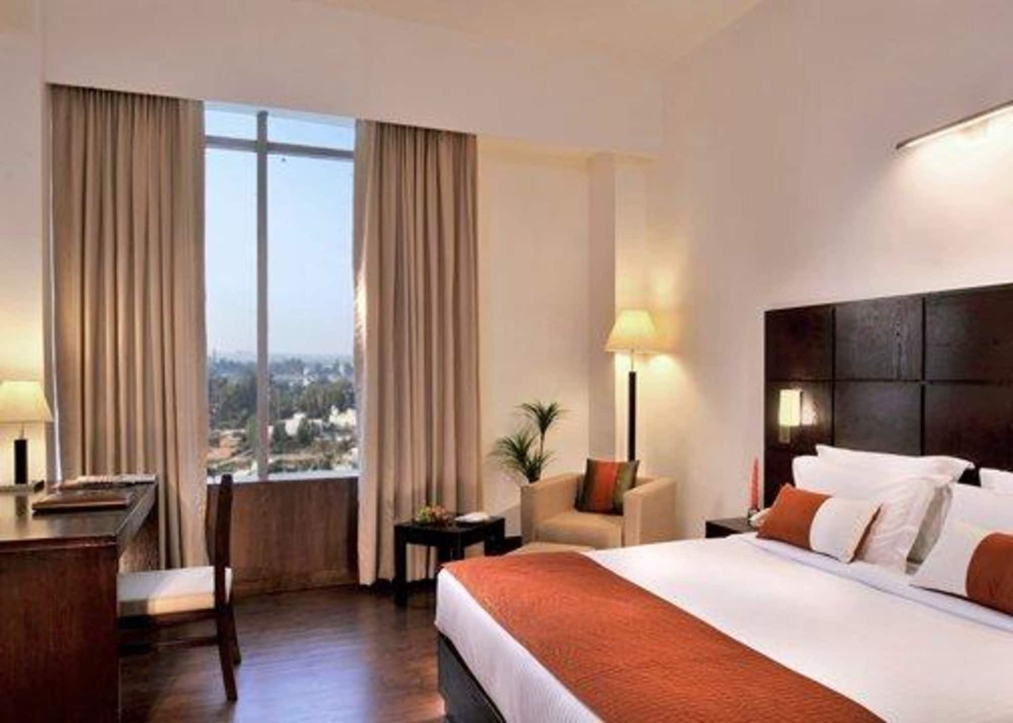 Comfort Inn Tulip Heights バティンダ 部屋 写真