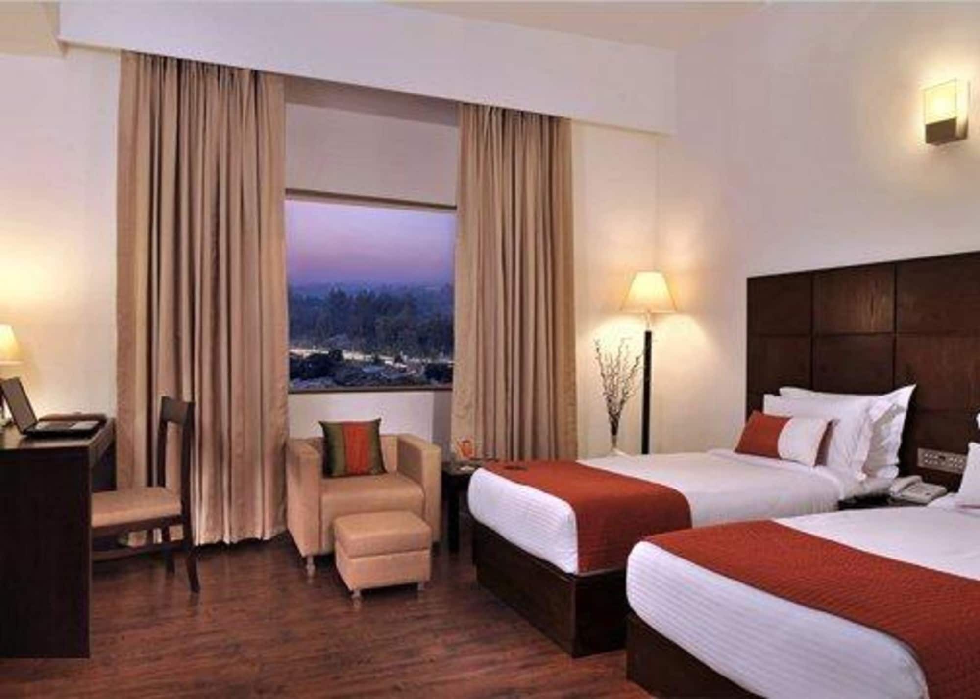 Comfort Inn Tulip Heights バティンダ 部屋 写真